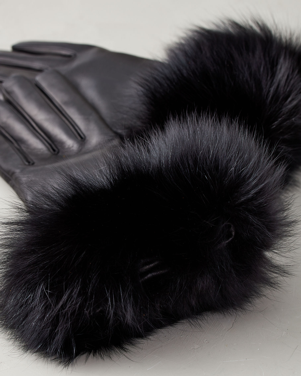 Alessa Fox Fur Leather Gloves - Black