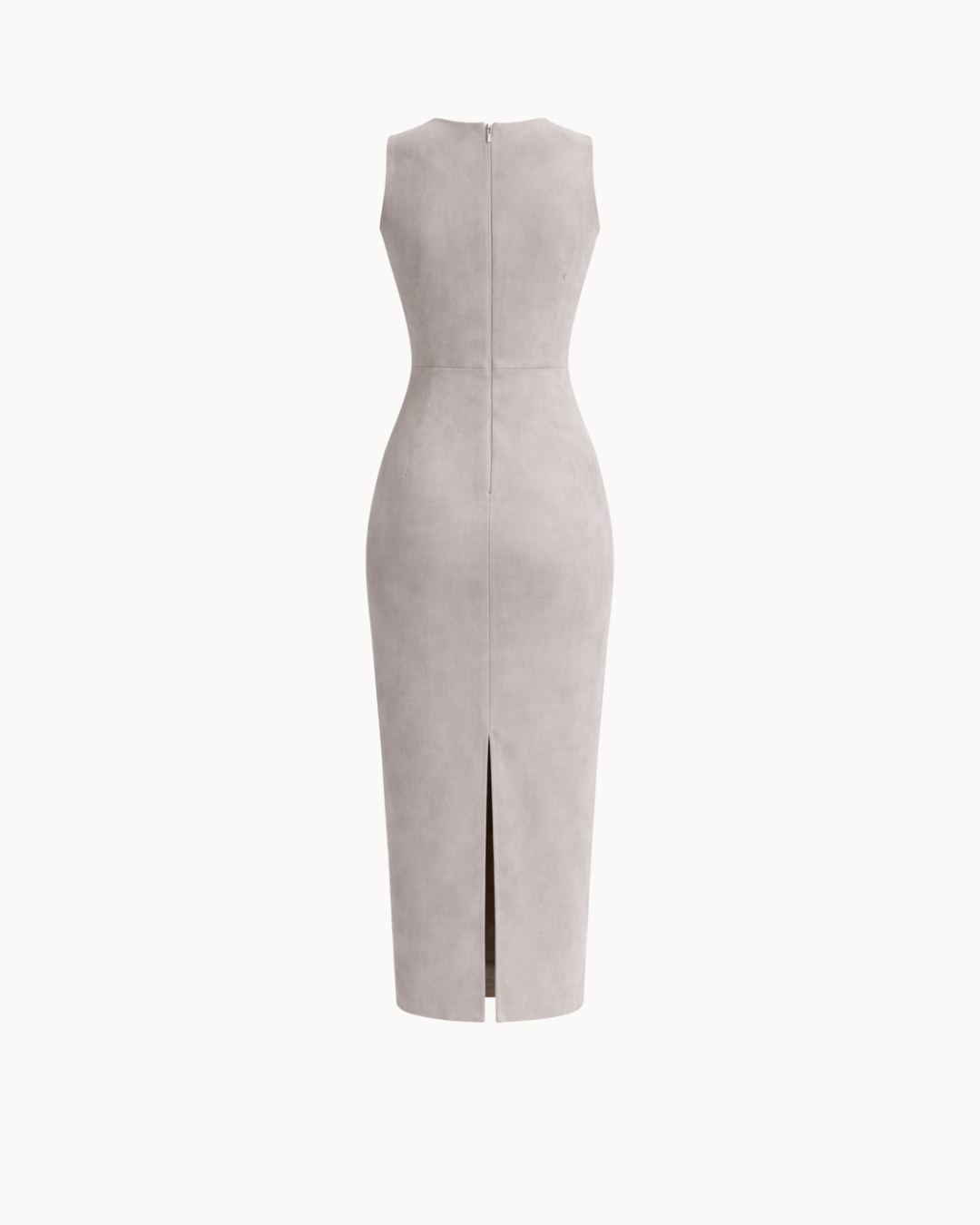 Robe en daim sculptée